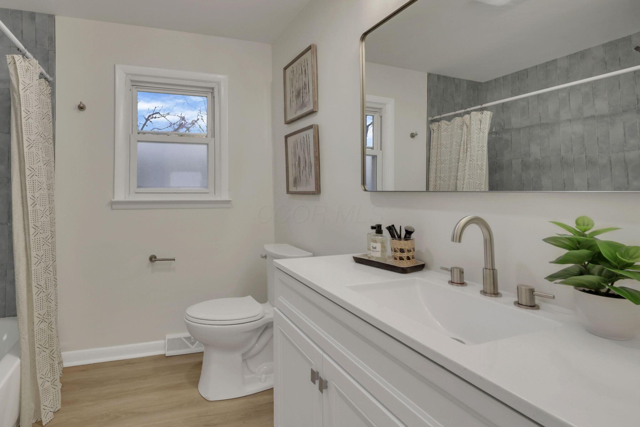 115 Hill Road South Pickerington, OH 43147 - Photo 3 of 43 Full Bath