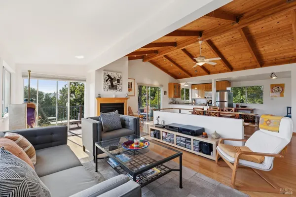 $1,299,000 | 569 Sequoia Drive, San Anselmo, CA 94960