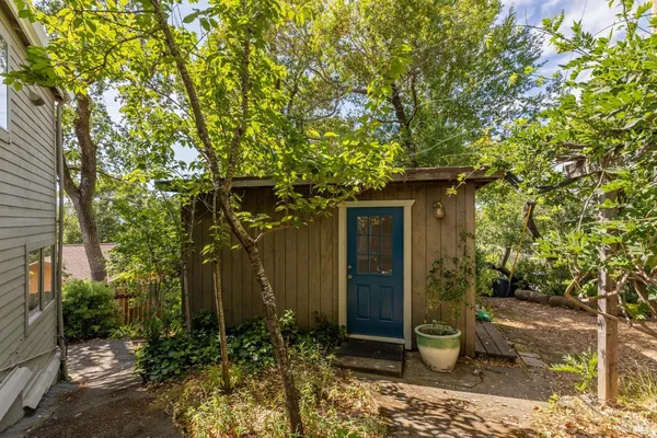 $1,299,000 | 569 Sequoia Drive, San Anselmo, CA 94960
