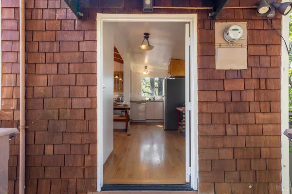 $1,299,000 | 569 Sequoia Drive, San Anselmo, CA 94960