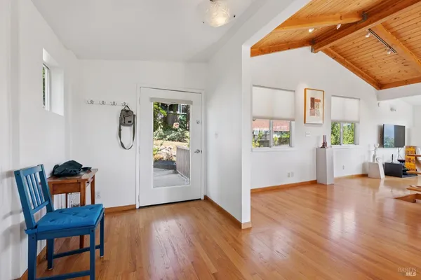$1,299,000 | 569 Sequoia Drive, San Anselmo, CA 94960
