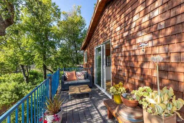 $1,299,000 | 569 Sequoia Drive, San Anselmo, CA 94960