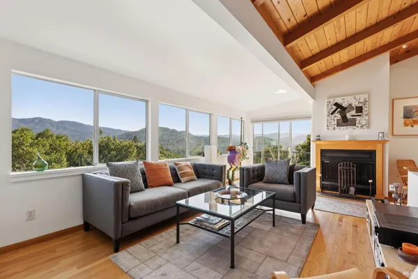 $1,299,000 | 569 Sequoia Drive, San Anselmo, CA 94960
