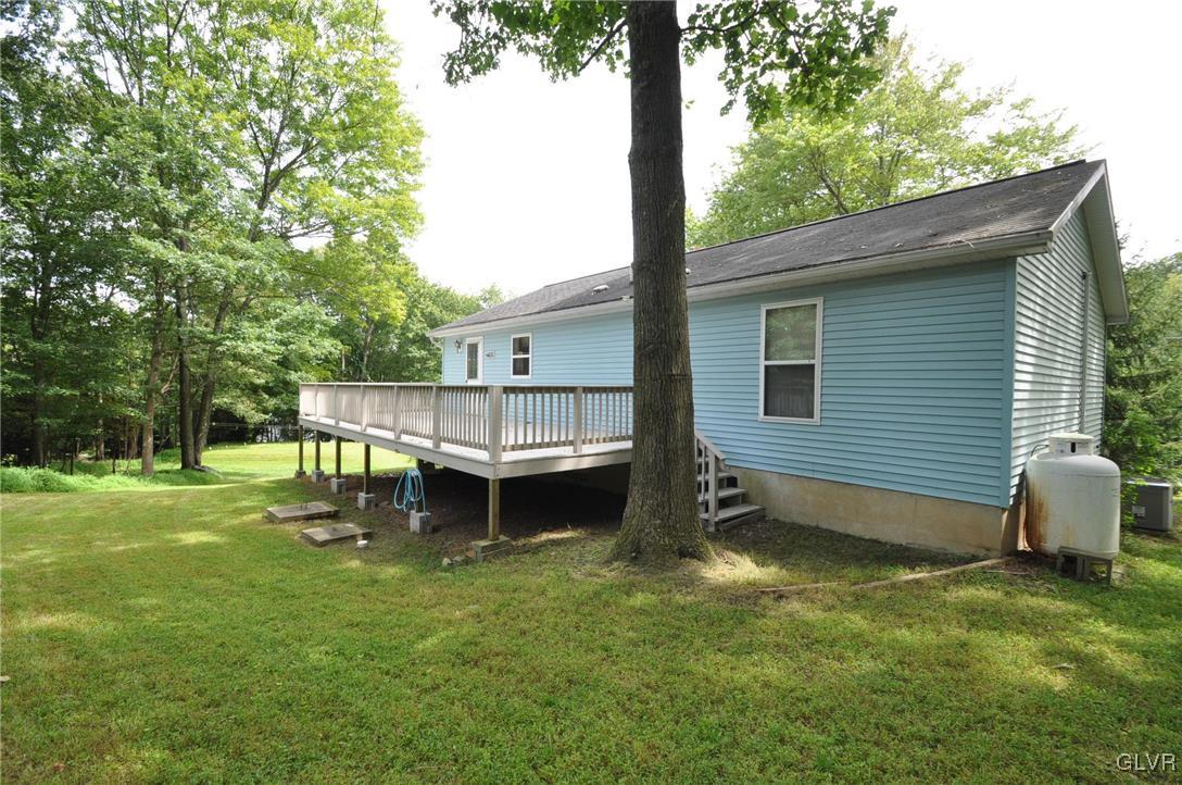 2225 Walnut Trail Bushkill, PA 18324 - Photo 2 of 14 Gallery Image 2