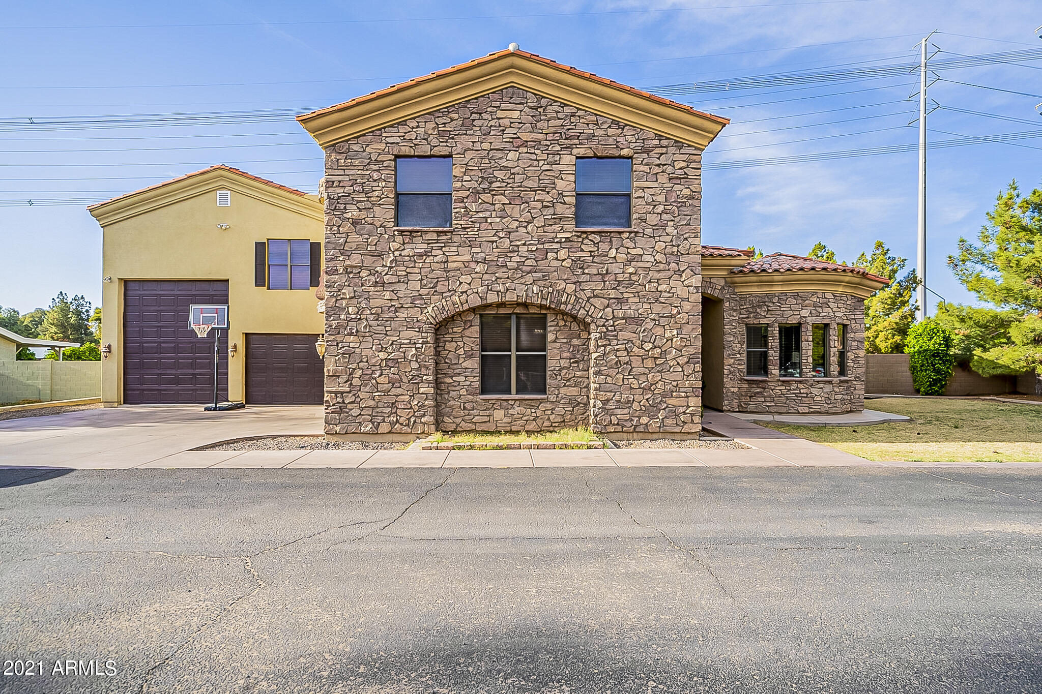 10004 South Greenfield Road Gilbert, AZ 85234 - Photo 1 of 53 Greenfield-2