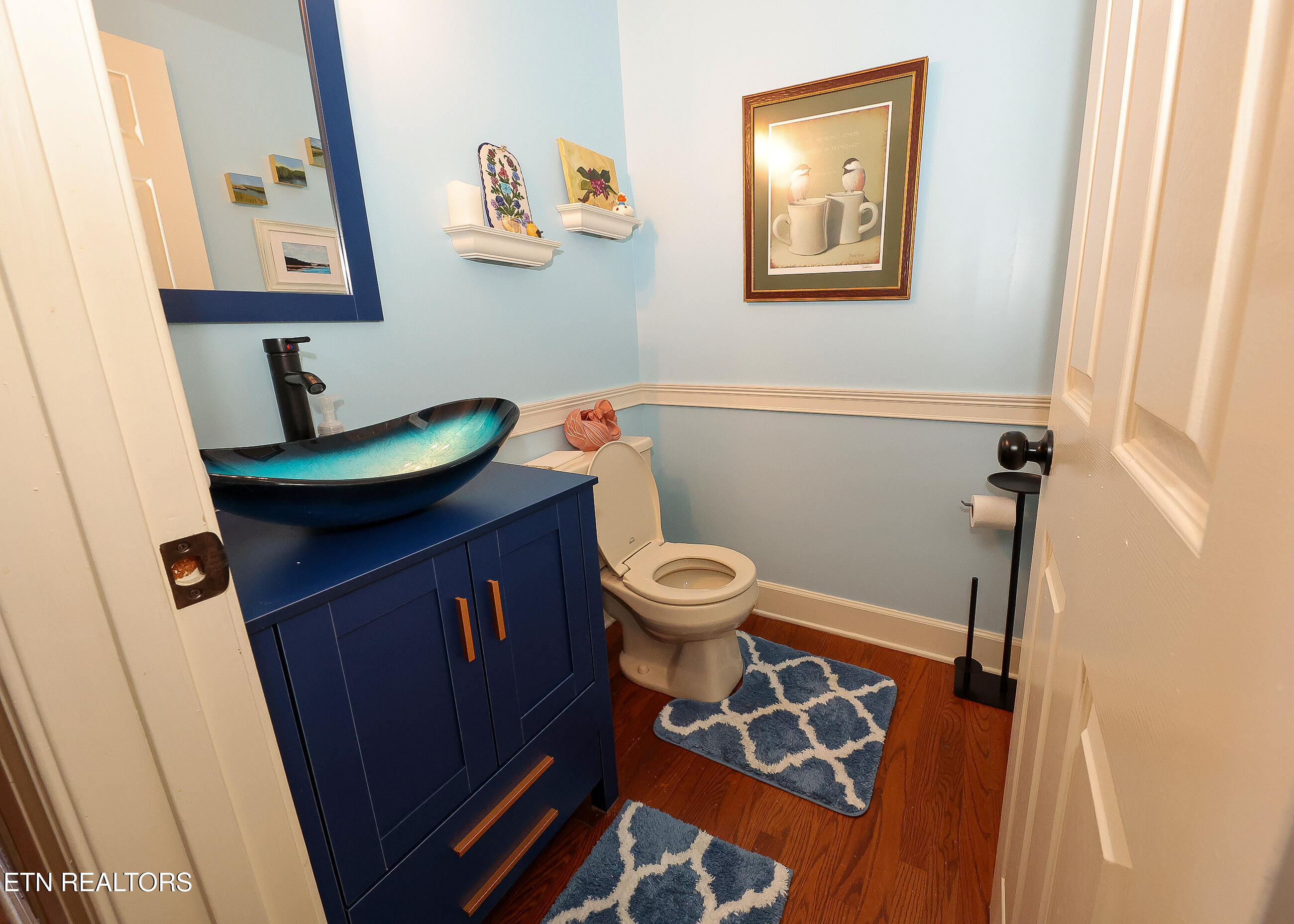 136 Baypath Drive Oak Ridge, TN 37830 - Photo 21 of 55 136 half bath 1