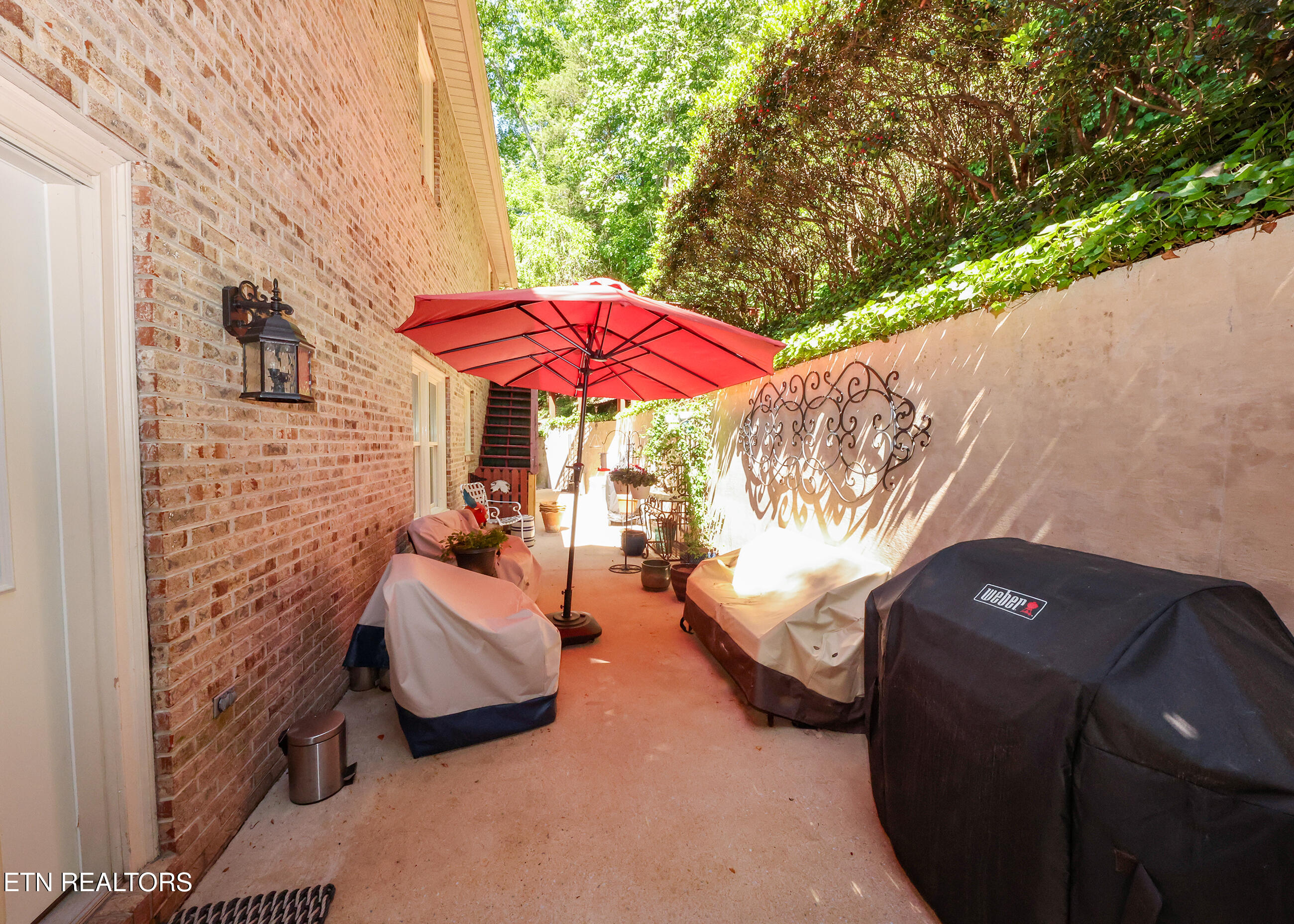 136 Baypath Drive Oak Ridge, TN 37830 - Photo 44 of 55 136 patio 4