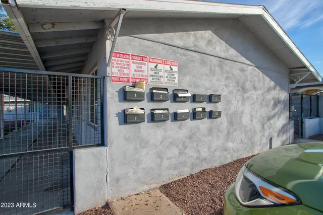 a picture of a bathroom