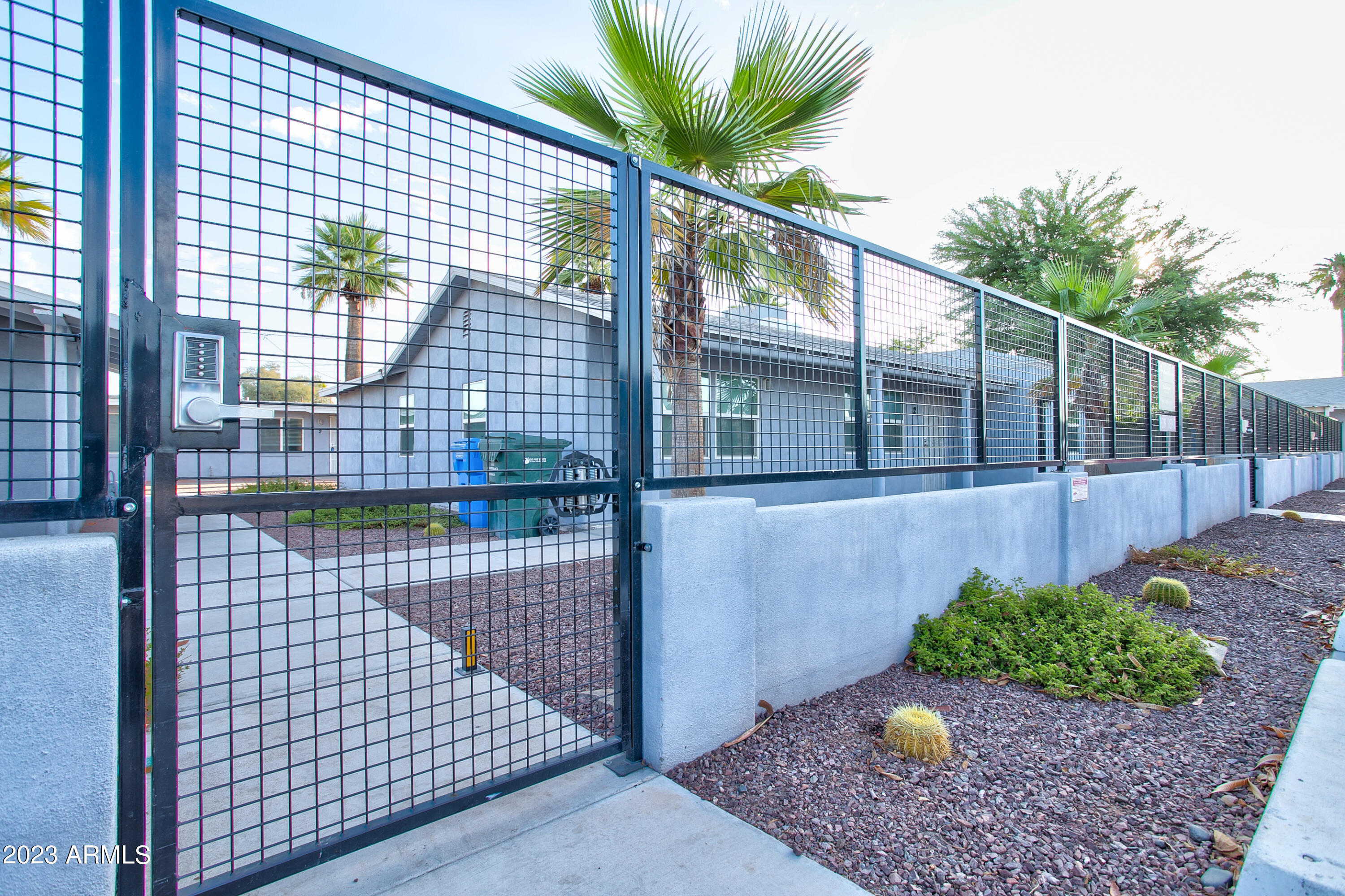 210 East Jones Avenue, Unit 2 Phoenix, AZ 85040 - Photo 10 of 27 a view of outdoor space with seating area