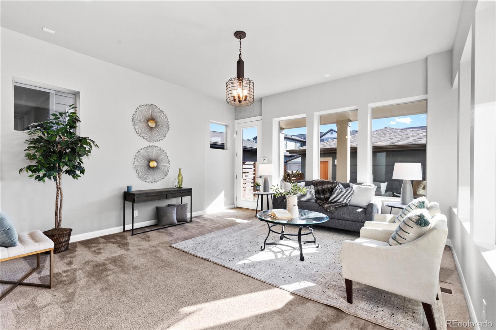 6736 Avrum Drive Denver, CO 80221 - Photo 11 of 39