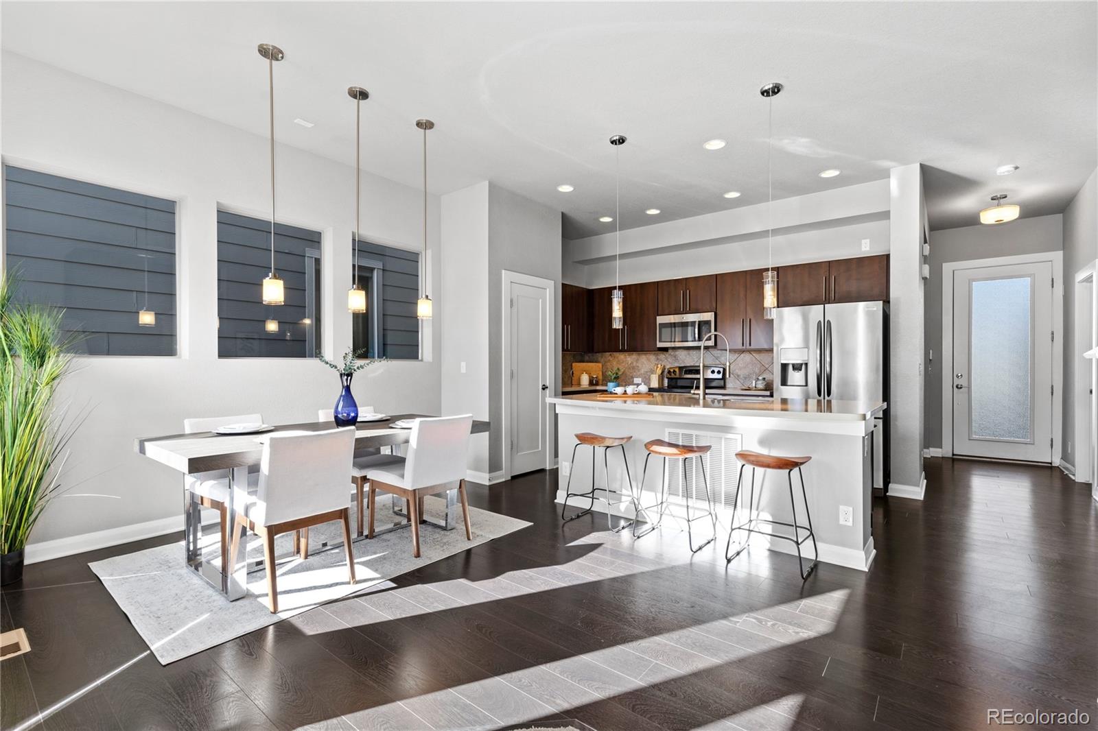 6736 Avrum Drive Denver, CO 80221 - Photo 7 of 39