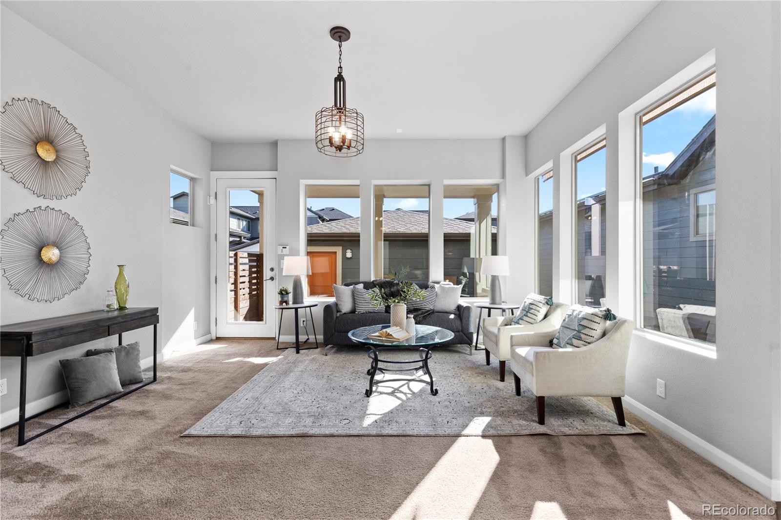 6736 Avrum Drive Denver, CO 80221 - Photo 9 of 39