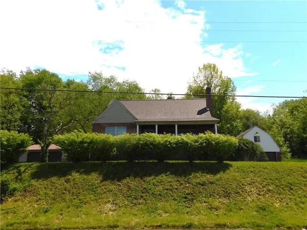 $180,000 | 110 Holbert Stretch, Dilliner, PA 15327