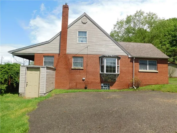 $180,000 | 110 Holbert Stretch, Dilliner, PA 15327