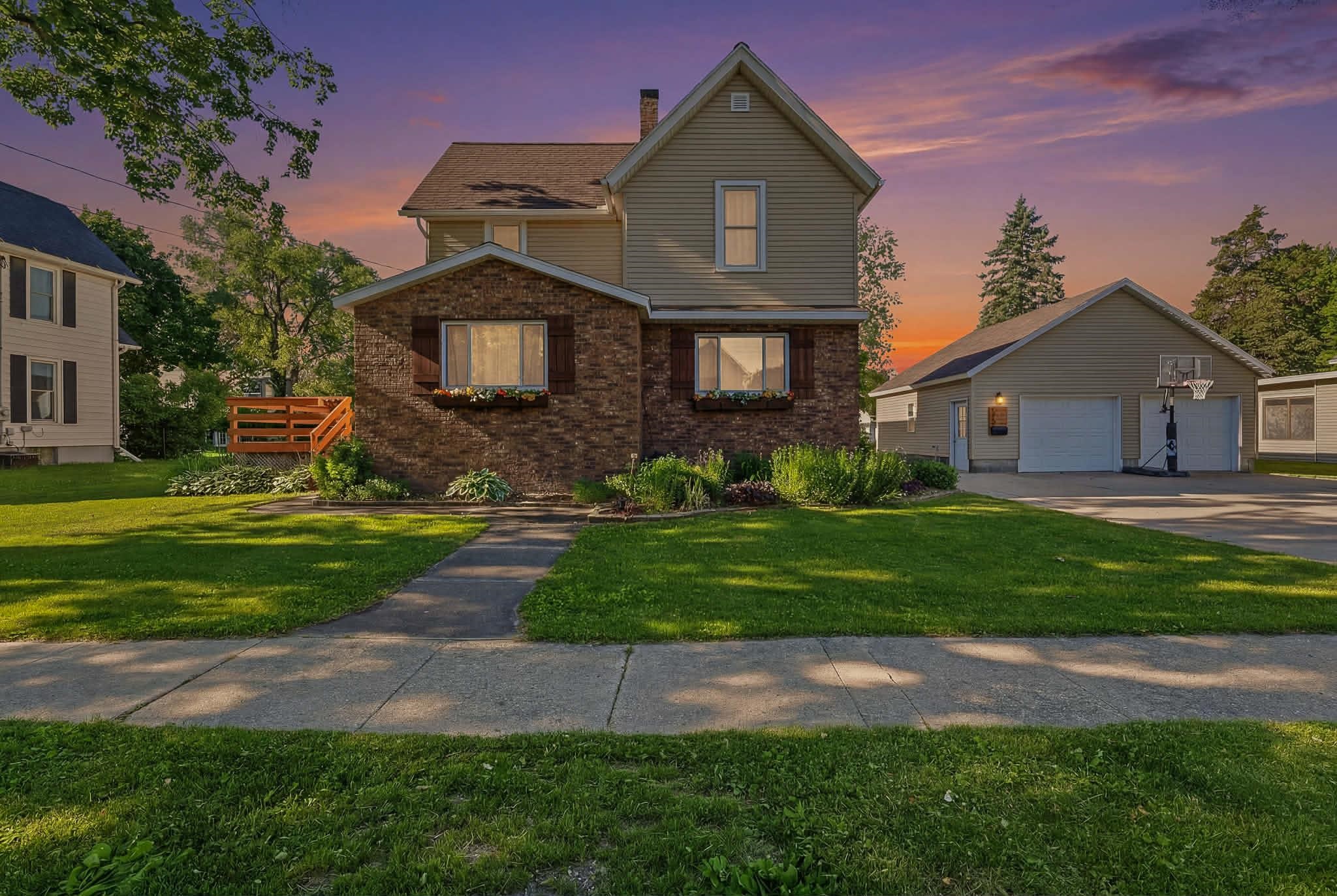 120 Pierce Street Randolph, WI 53956 - Photo 1 of 90