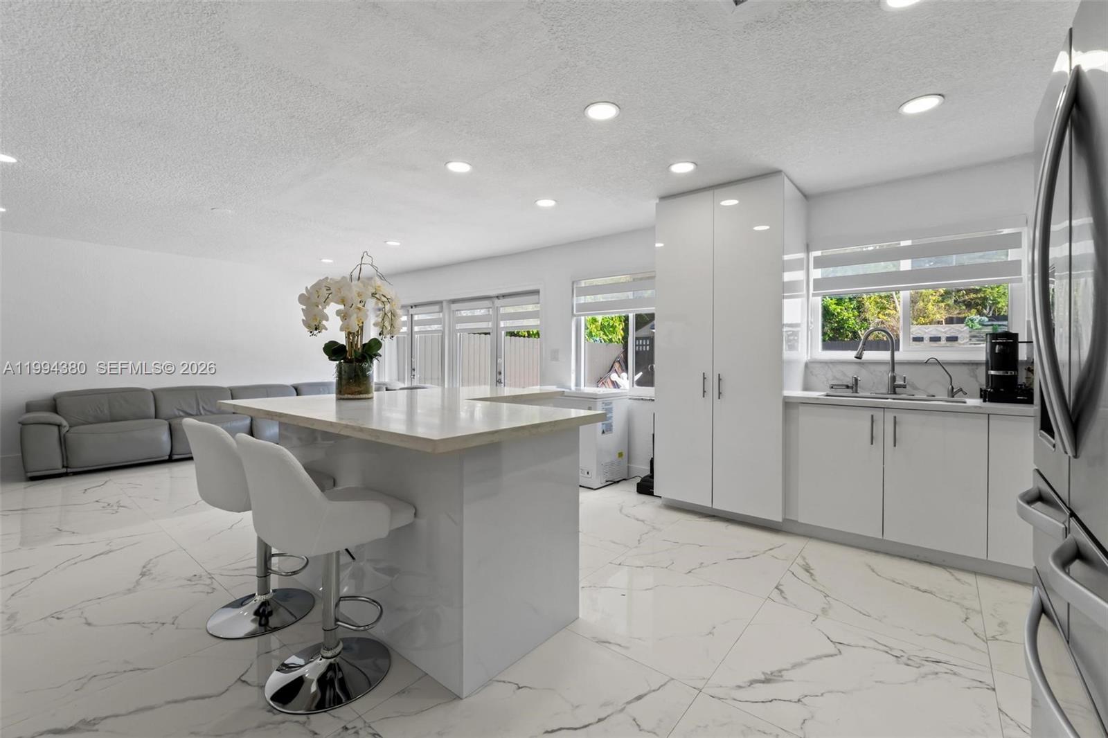 15646 Southwest 97th Terrace Miami, FL 33196 - Photo 12 of 45