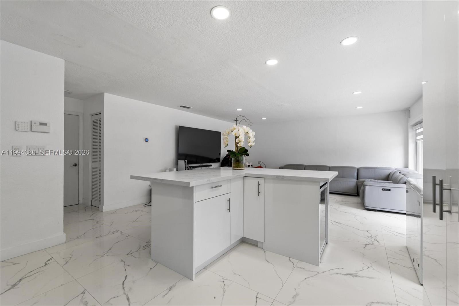 15646 Southwest 97th Terrace Miami, FL 33196 - Photo 15 of 45