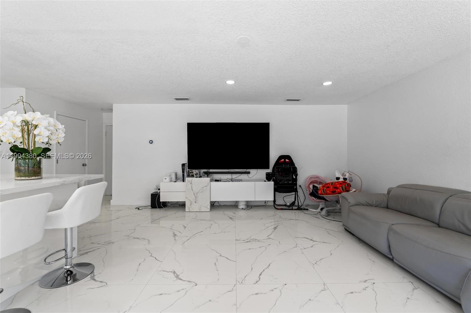 15646 Southwest 97th Terrace Miami, FL 33196 - Photo 17 of 45