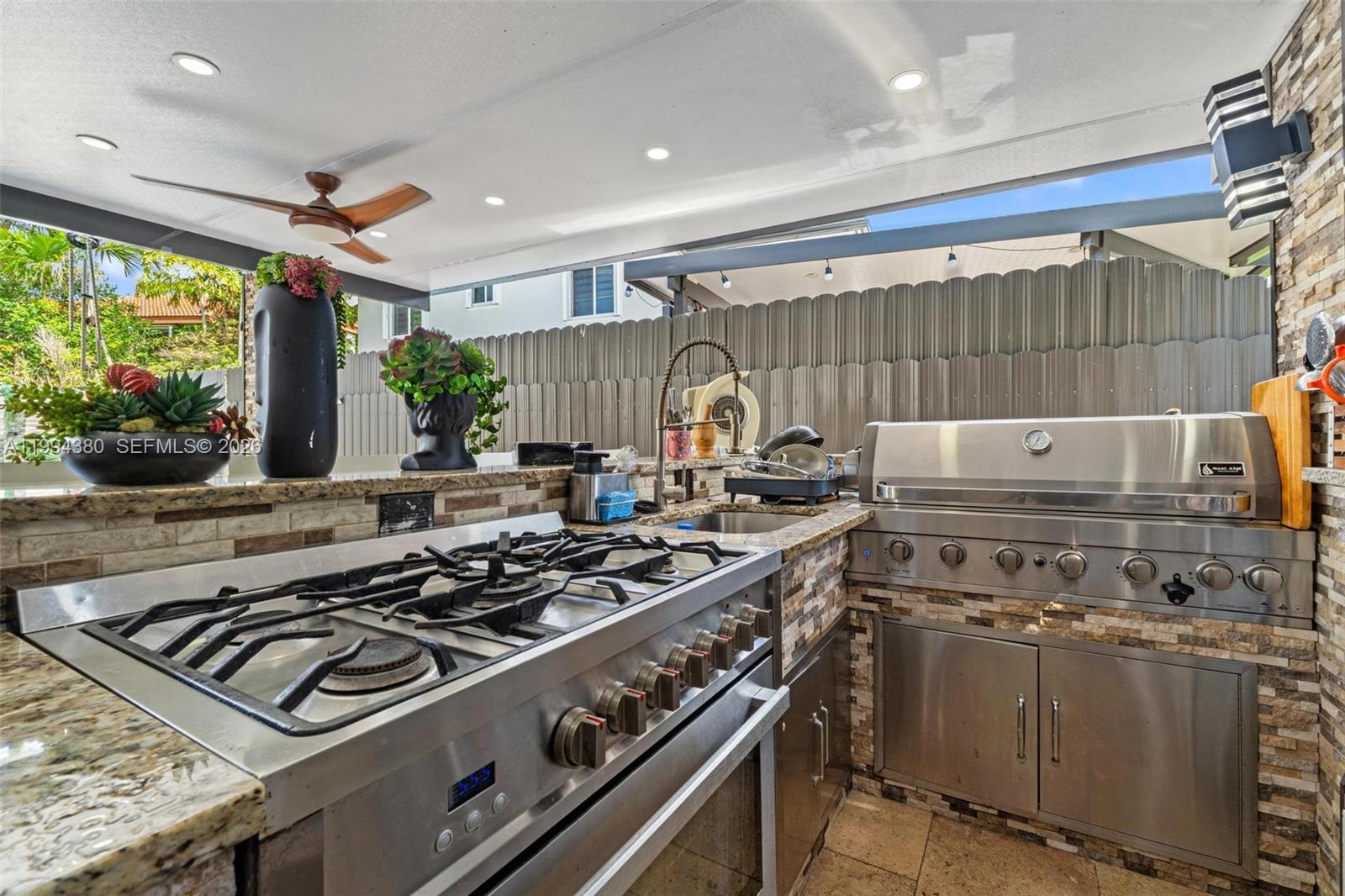 15646 Southwest 97th Terrace Miami, FL 33196 - Photo 25 of 45