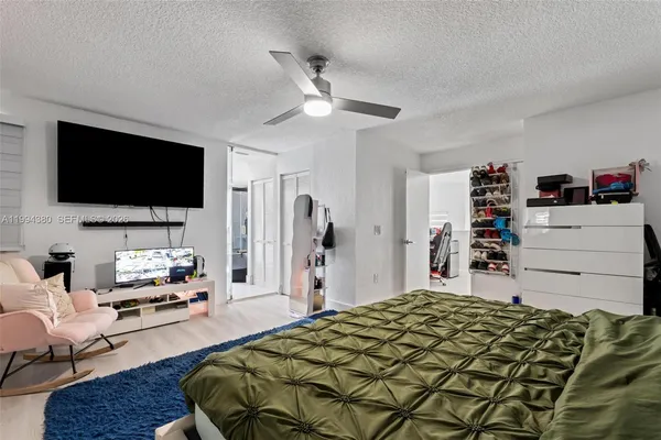$5,300 | 15646 Southwest 97th Terrace, Miami, FL 33196