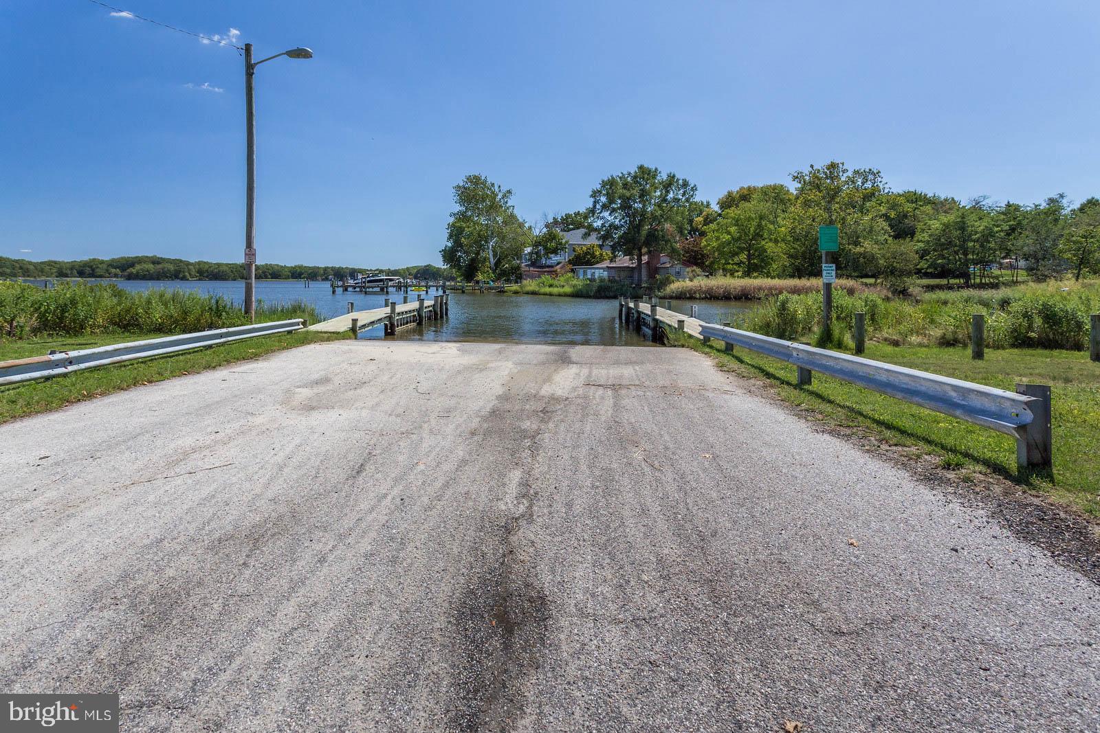 404 Warwick Place Edgewater, MD 21037 - Photo 43 of 76 a view of a house with a big yard