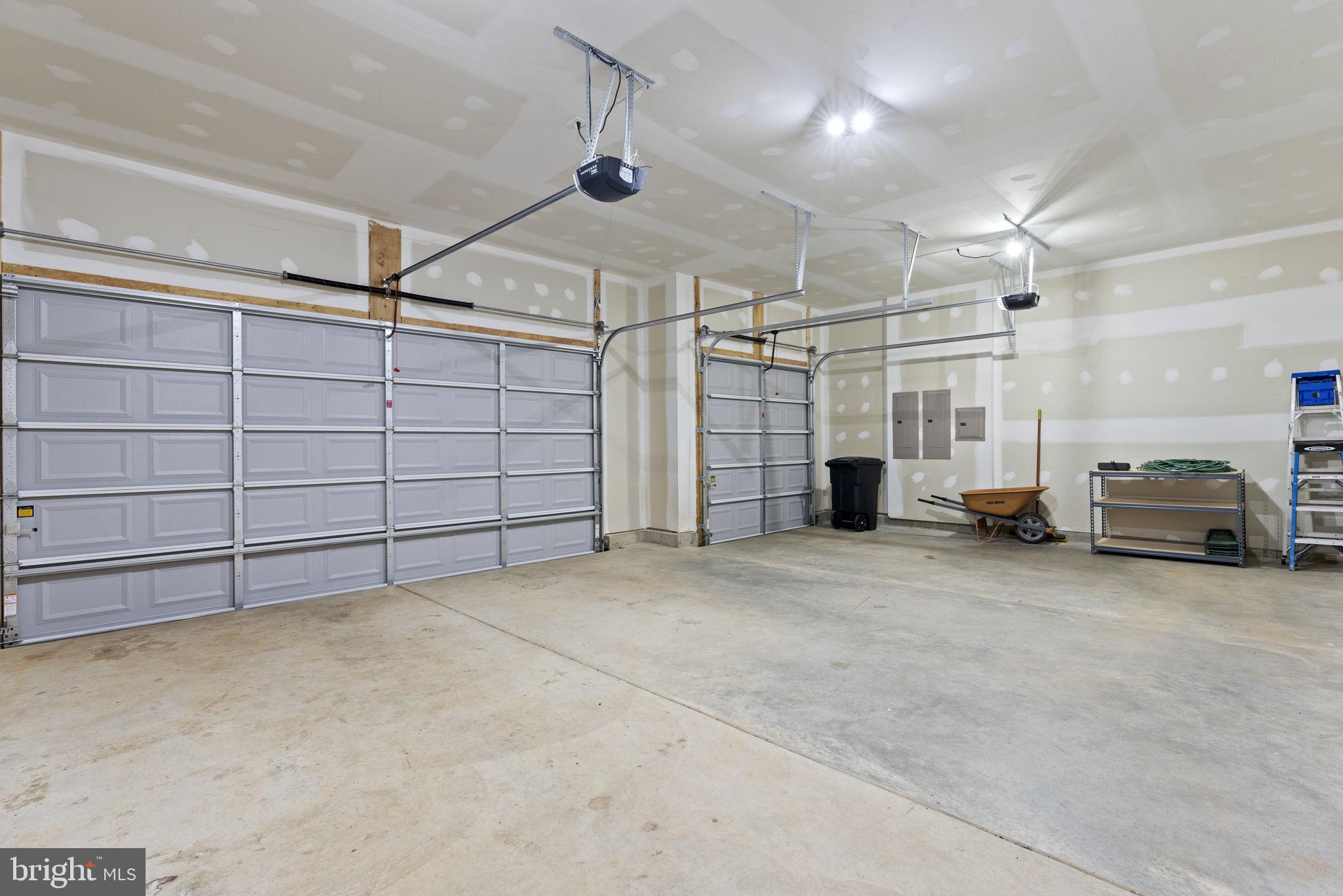 9171 Keyser Road Nokesville, VA 20181 - Photo 33 of 47 3 Car oversized garage.