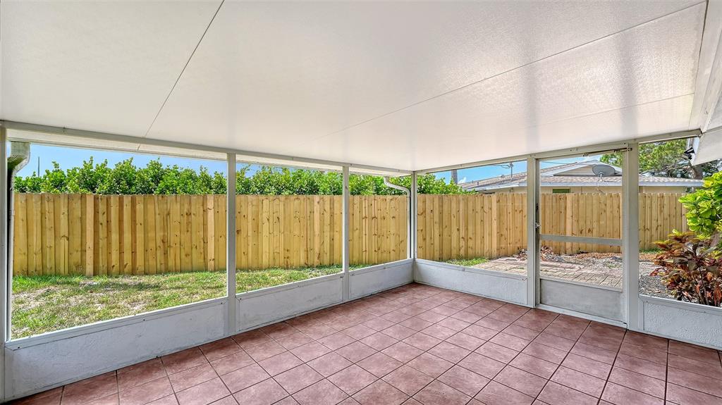 2512 Post Road Sarasota, FL 34231 - Photo 28 of 35