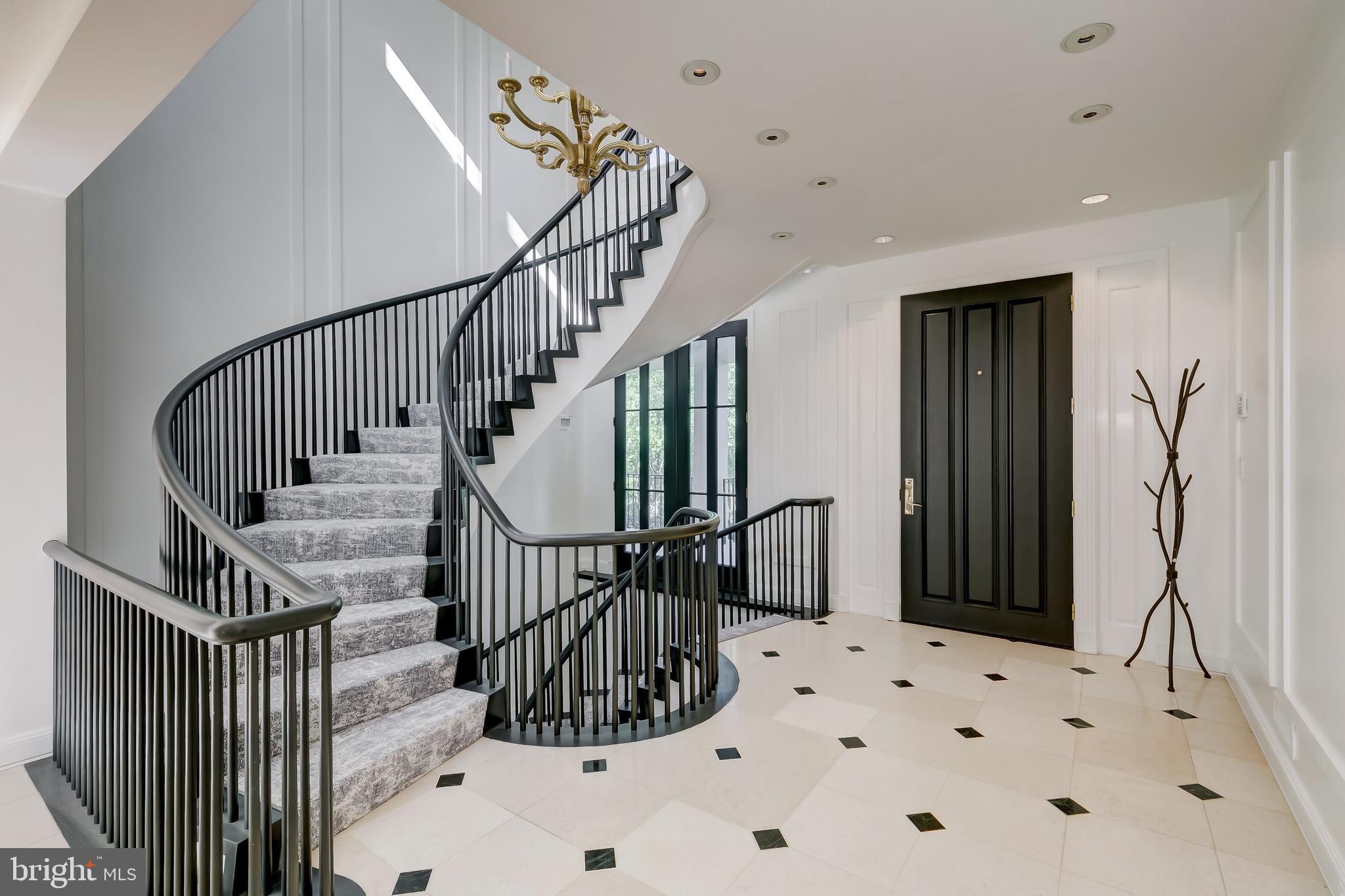 13301 Dover Road Reisterstown, MD 21136 - Photo 4 of 76 Foyer