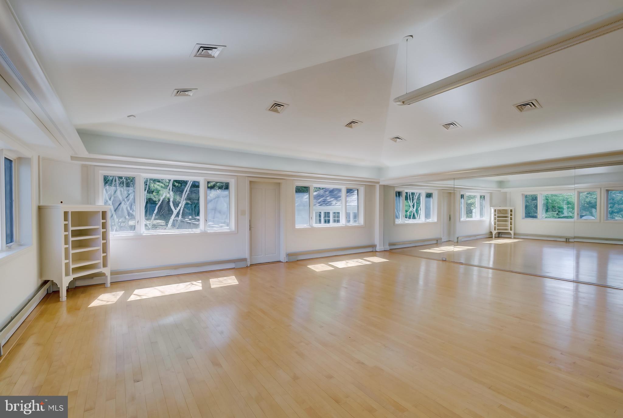 13301 Dover Road Reisterstown, MD 21136 - Photo 61 of 76 Dance/Yoga Studio