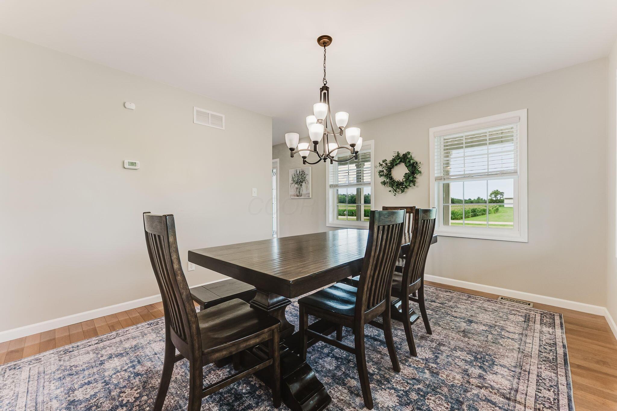6722 Crumley Road Southwest Lancaster, OH 43130 - Photo 13 of 92 Dining Room
