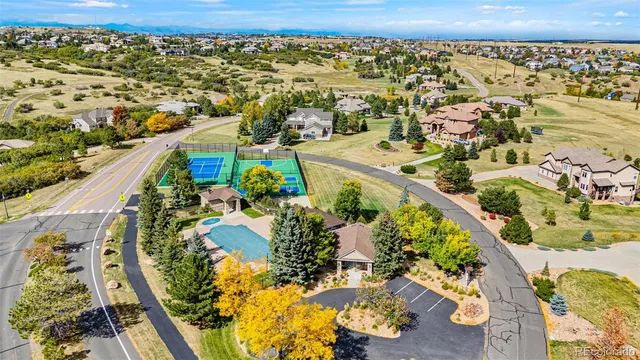 a black and white photo of a living room