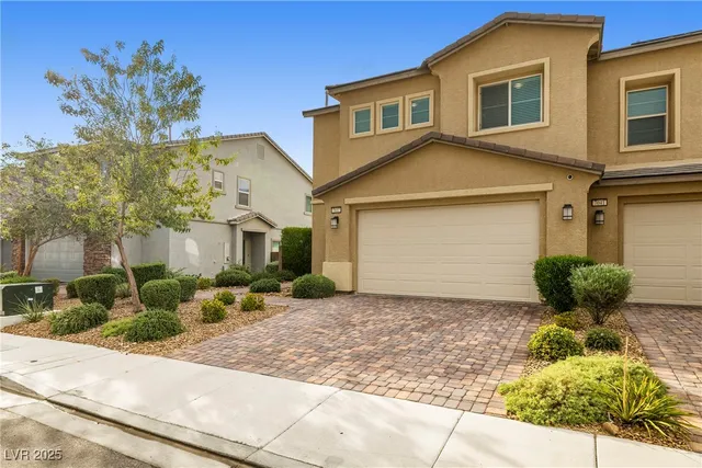 $425,000 | 7037 Fossil Rim Street, North Las Vegas, NV 89084