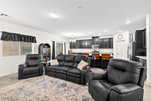 $425,000 | 7037 Fossil Rim Street, North Las Vegas, NV 89084