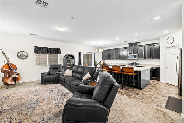 $425,000 | 7037 Fossil Rim Street, North Las Vegas, NV 89084