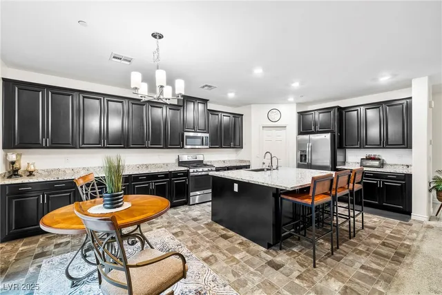 $425,000 | 7037 Fossil Rim Street, North Las Vegas, NV 89084