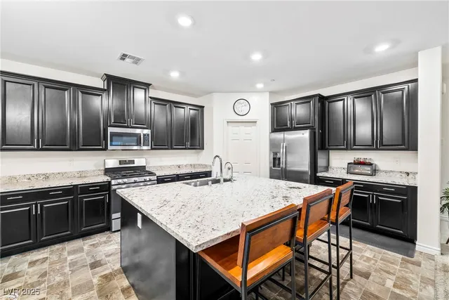 $425,000 | 7037 Fossil Rim Street, North Las Vegas, NV 89084