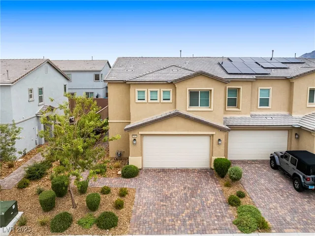 $425,000 | 7037 Fossil Rim Street, North Las Vegas, NV 89084