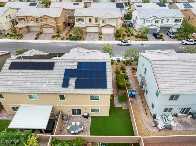 $425,000 | 7037 Fossil Rim Street, North Las Vegas, NV 89084