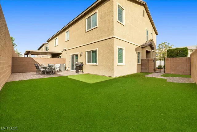 $425,000 | 7037 Fossil Rim Street, North Las Vegas, NV 89084