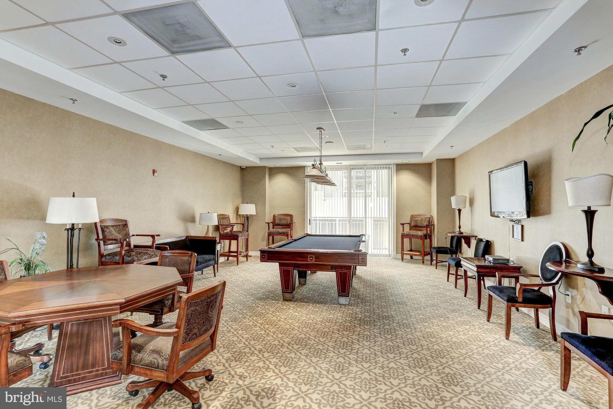 2726 Gallows Road, Unit 914 Vienna, VA 22180 - Photo 13 of 26 Community Billiard Room
