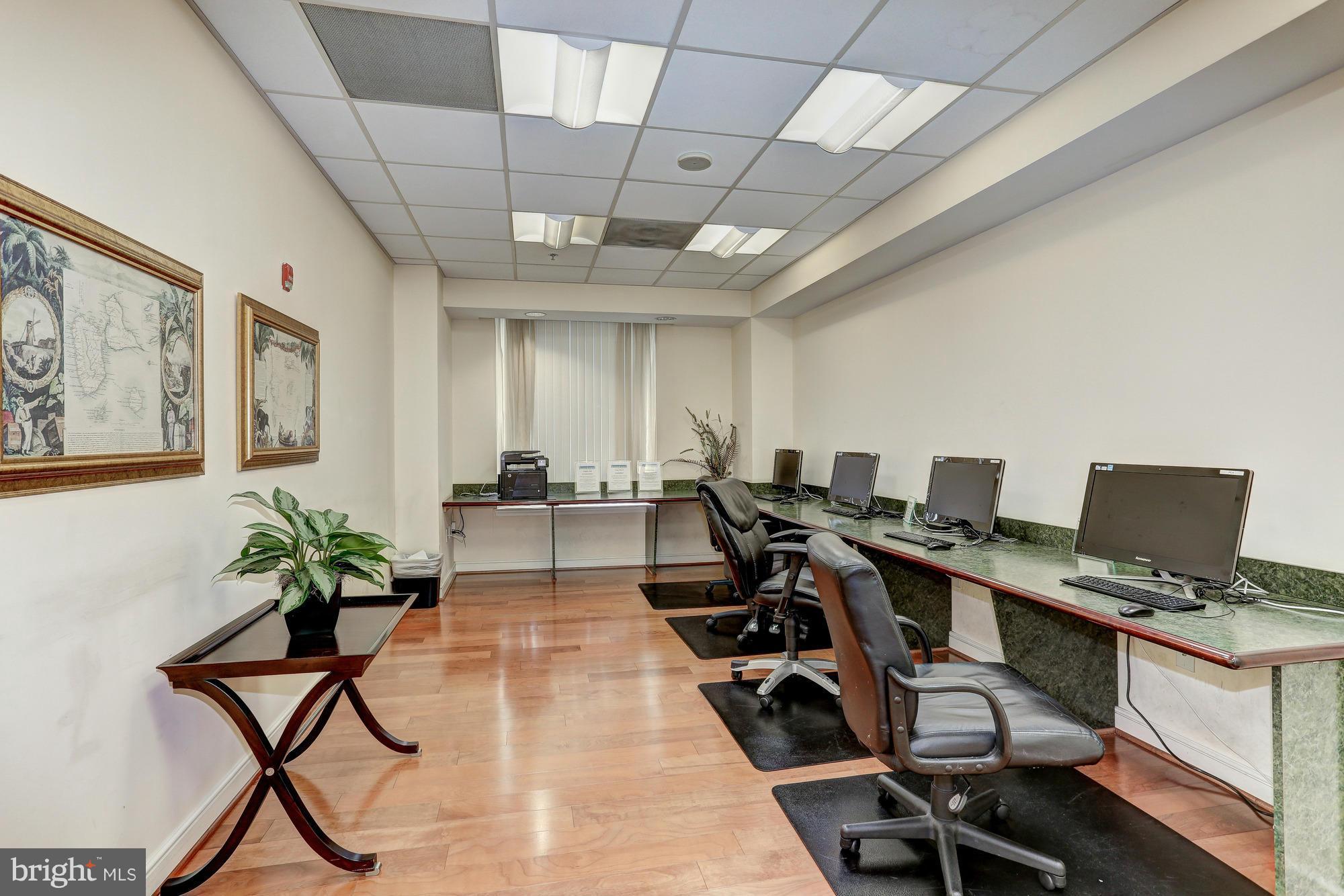 2726 Gallows Road, Unit 914 Vienna, VA 22180 - Photo 15 of 26 Community Work Room