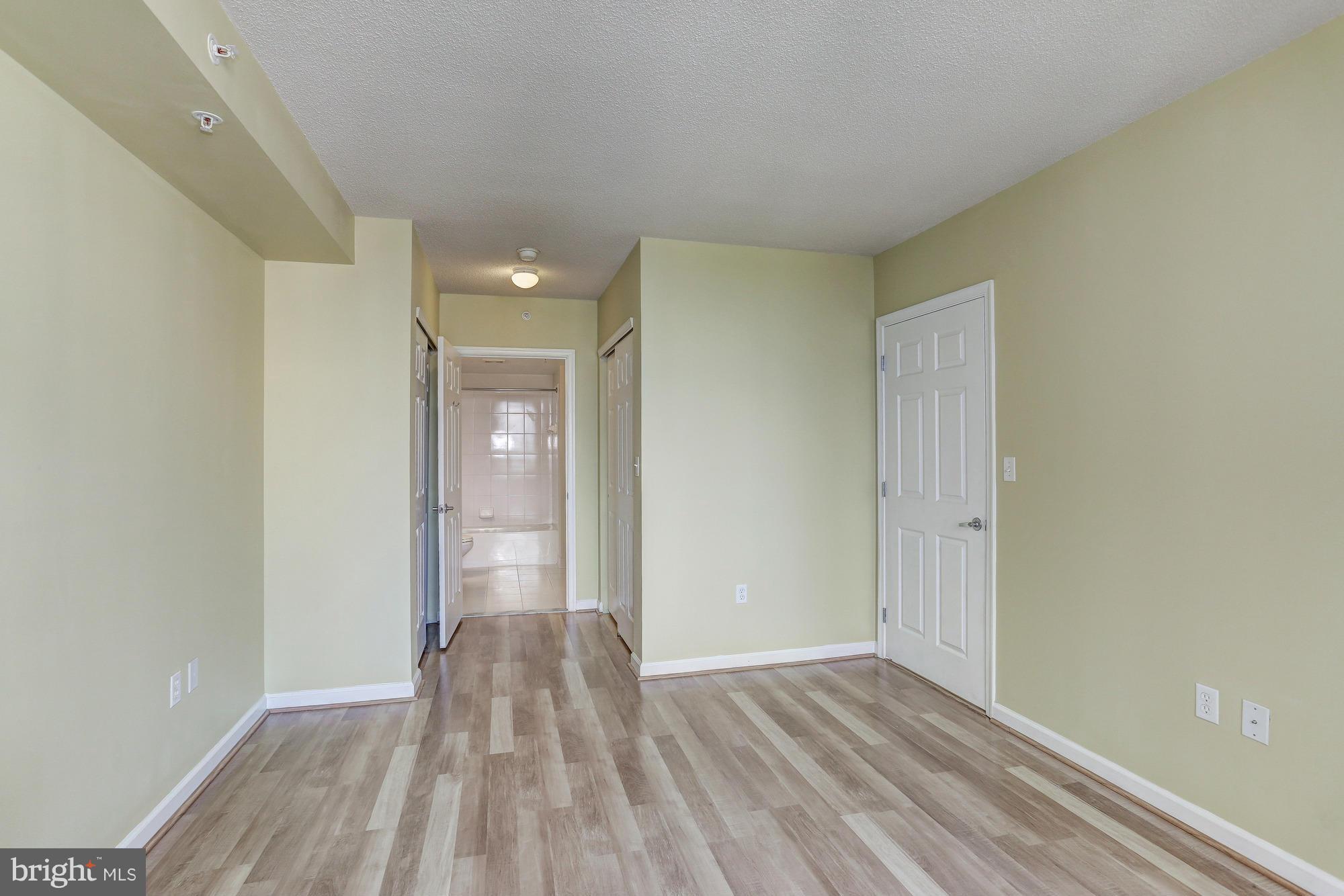 2726 Gallows Road, Unit 914 Vienna, VA 22180 - Photo 8 of 26 Bedroom (Master)