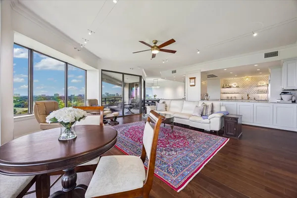 $1,485,000 | 101 Westcott Street, Unit 1202, Houston, TX 77007
