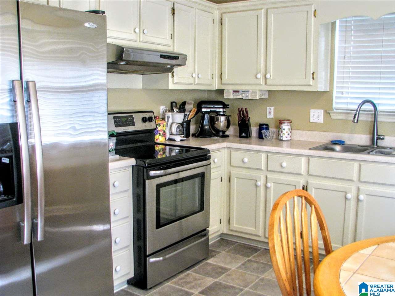201 Park Place Way Alabaster, AL 35007 - Photo 5 of 15