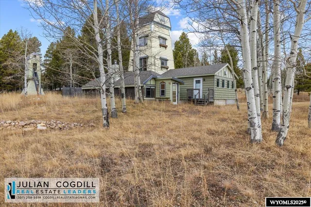 $490,000 | 9267 Red Creek Road, Casper, WY 82601