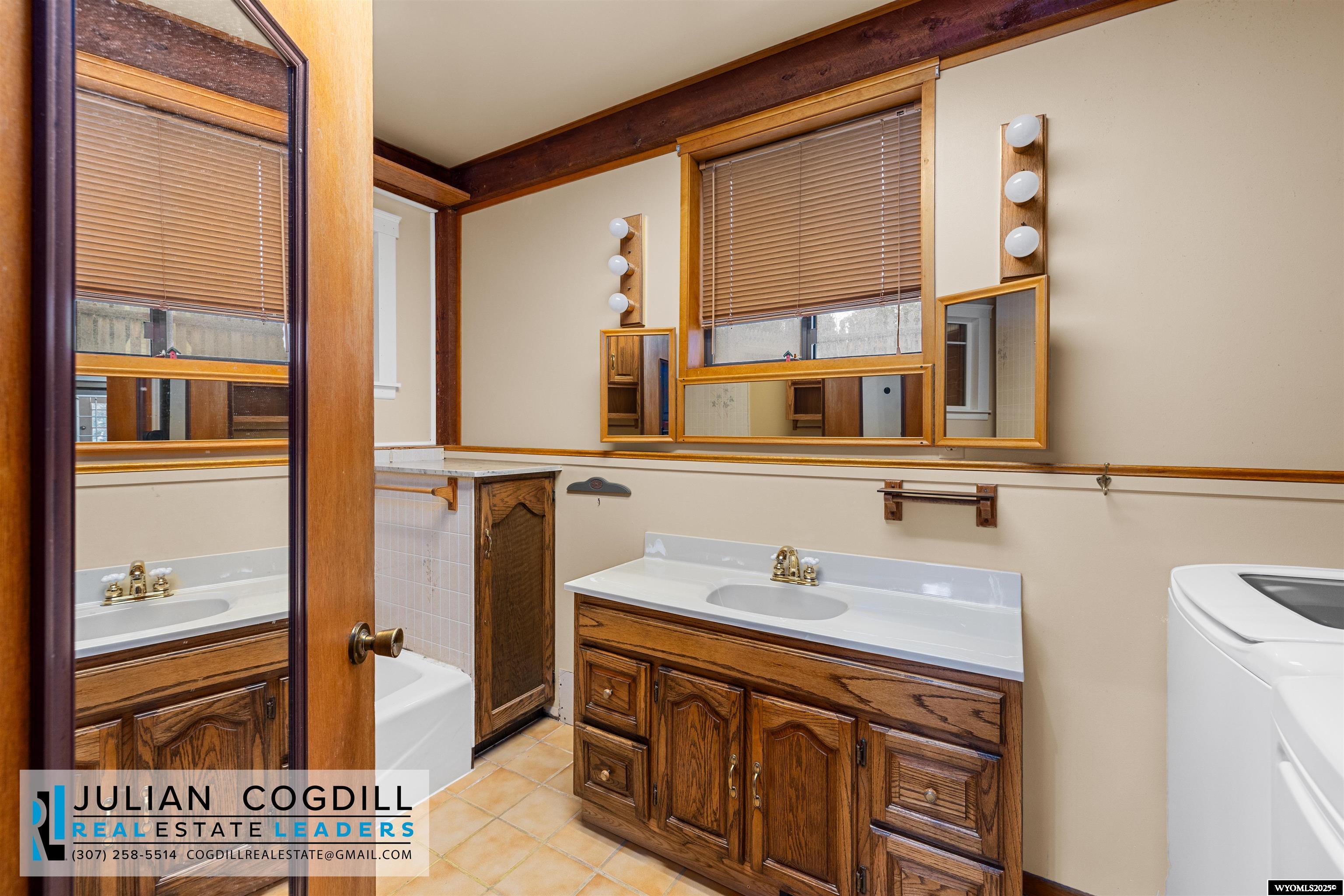 9267 Red Creek Road Casper, WY 82601 - Photo 17 of 39