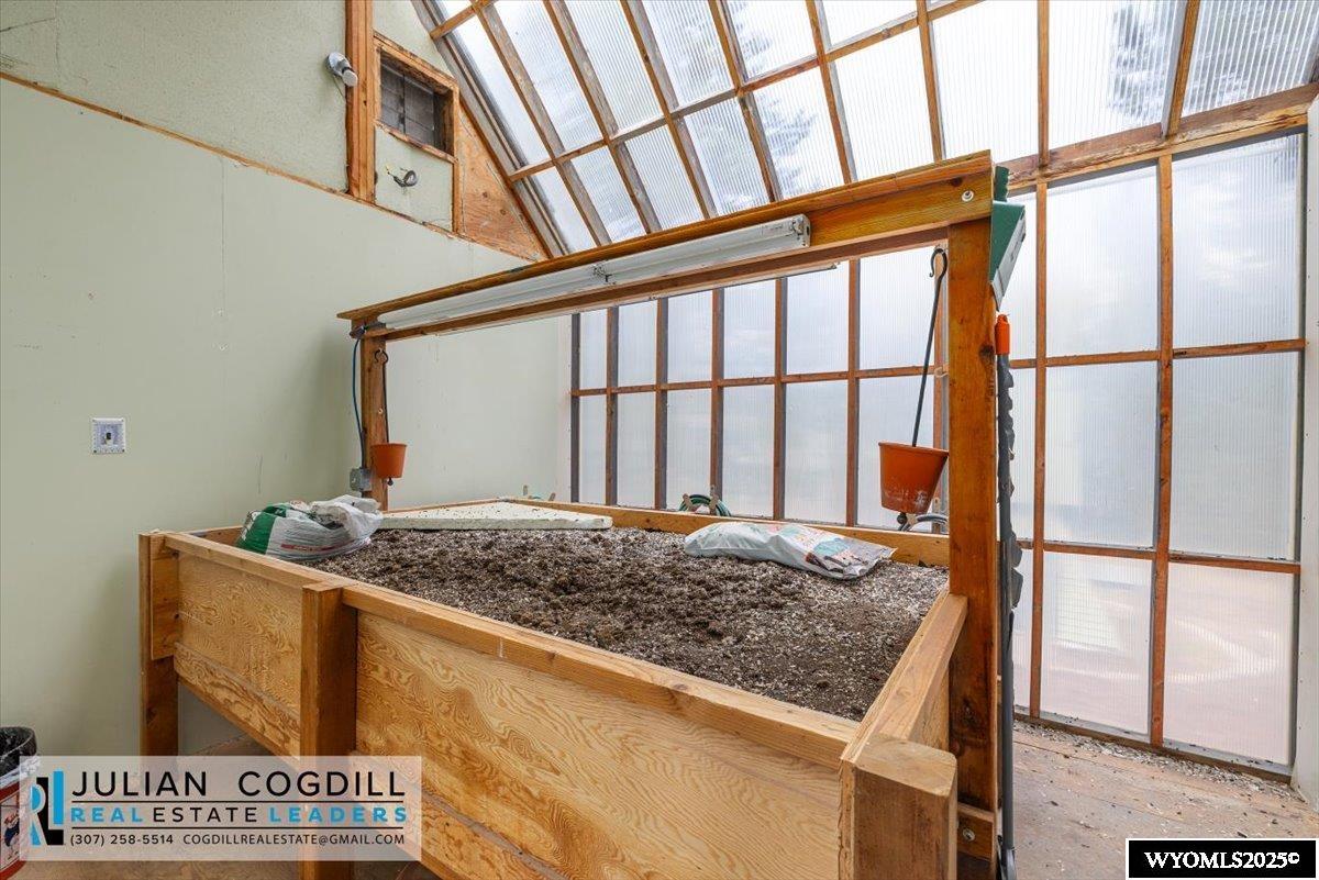 9267 Red Creek Road Casper, WY 82601 - Photo 25 of 39