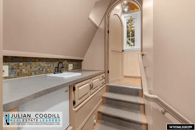 $490,000 | 9267 Red Creek Road, Casper, WY 82601