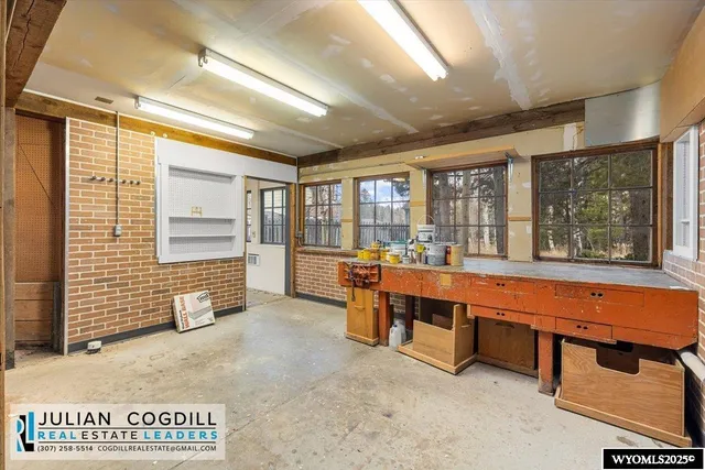 $490,000 | 9267 Red Creek Road, Casper, WY 82601