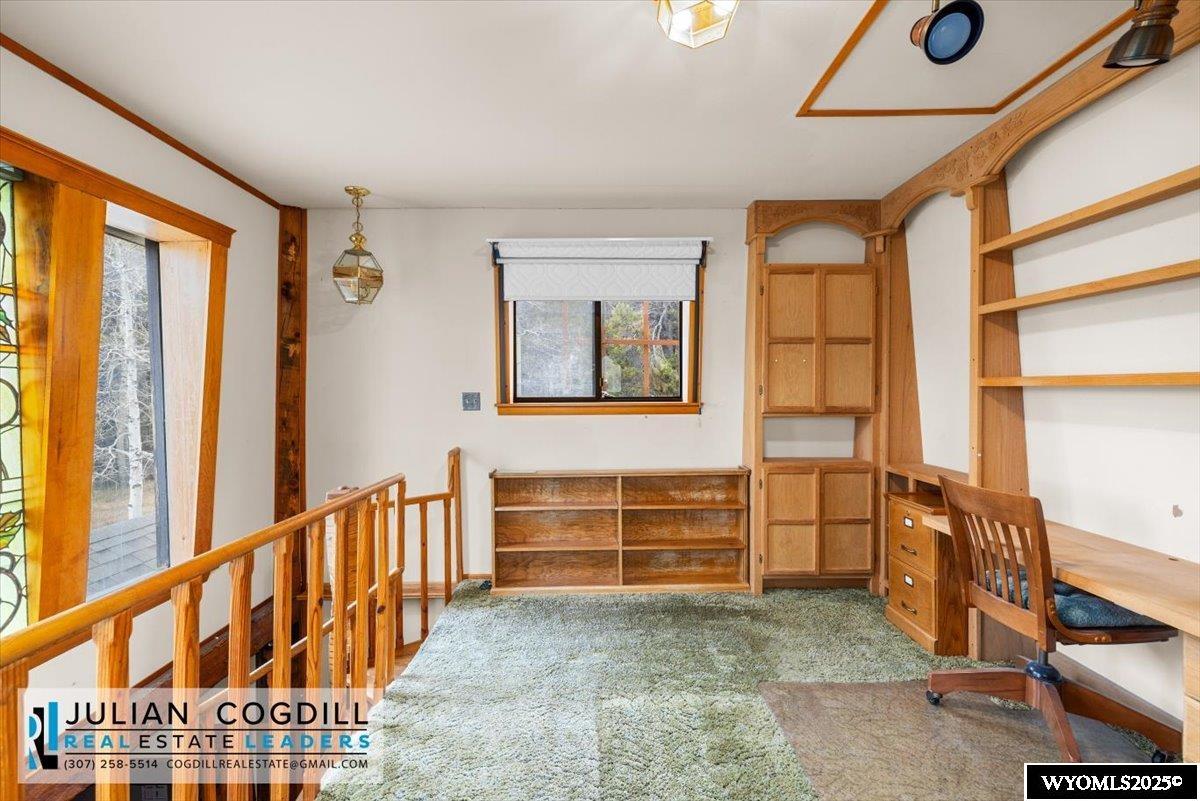 9267 Red Creek Road Casper, WY 82601 - Photo 10 of 39